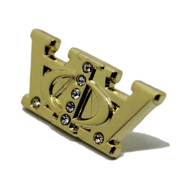 Anstecknadel aus Metall mit 3D-Kristallkrone