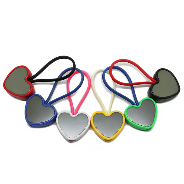 Maßgeschneiderte bunte herzförmige Hart-PVC-Schlüsselanhänger