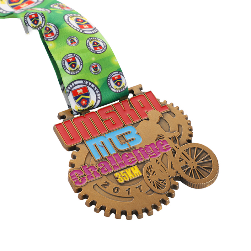 Challenge 35K Bronze Star Cycling Relegious Miraculous Halskette Militärmedaillen und Bänder
