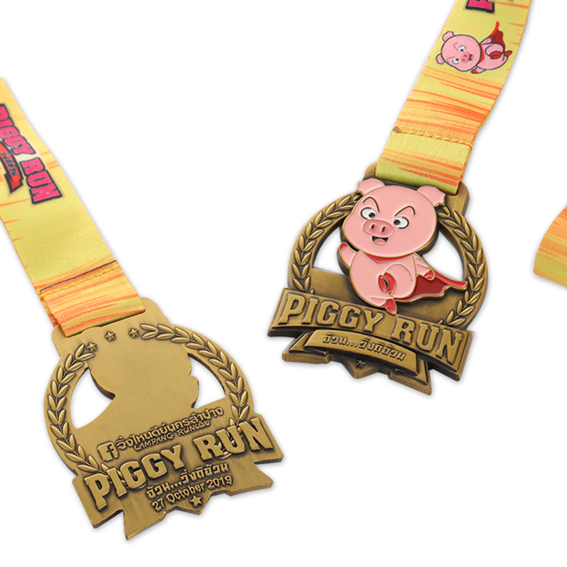 Personalisierte Piggy Run Gold-Cross-Country-Laufmedaillen der Vereinigten Staaten