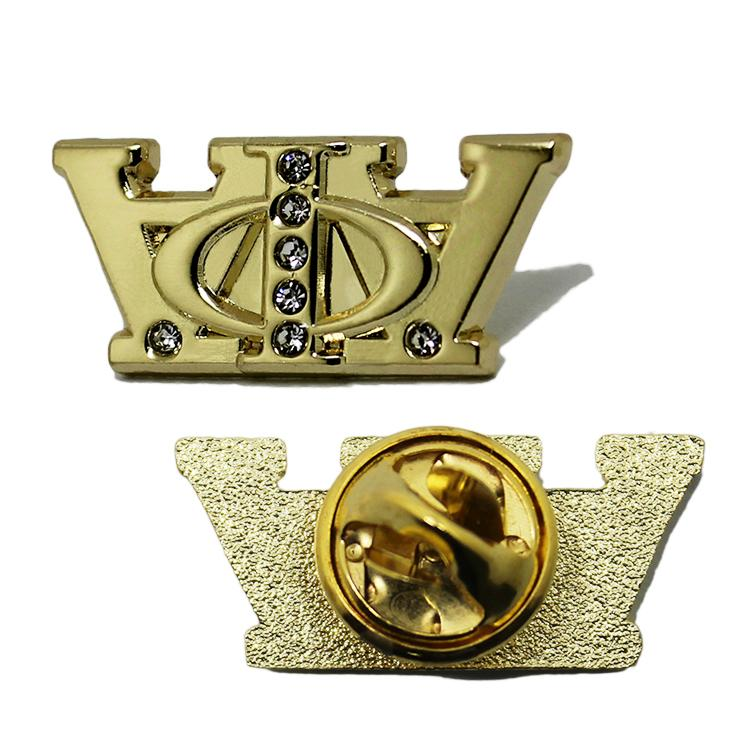 Anstecknadel aus Metall mit 3D-Kristallkrone