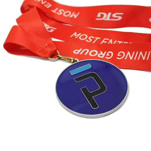 Benutzerdefinierte Metallmedaille mit Farbpaste und Umhängeband
